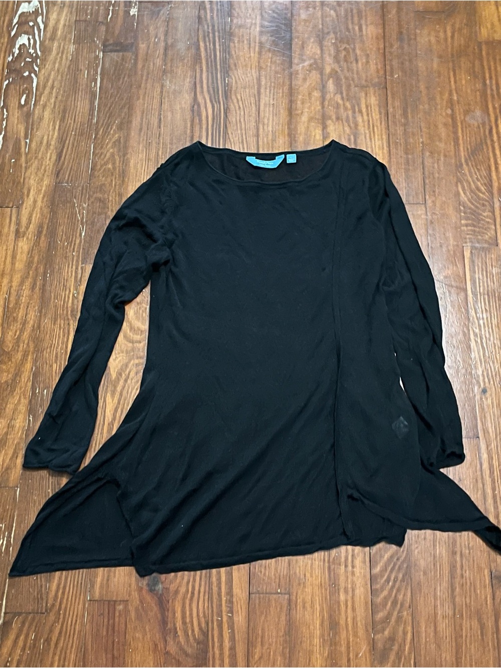 Simply Vera Vera Wang Black Asymmetrical Long Sleeve Women’s Tunic Top